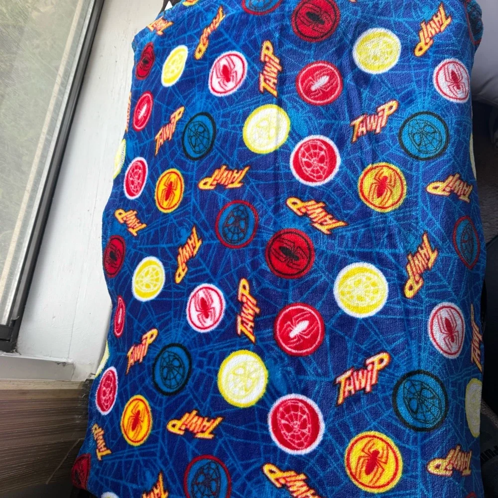 Marvel Classic Spider-Man Throw Blanket Boys Love character blanket Soft